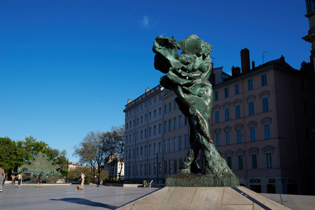 A statue dedicated to Louise Labé, in Lyon, France.
